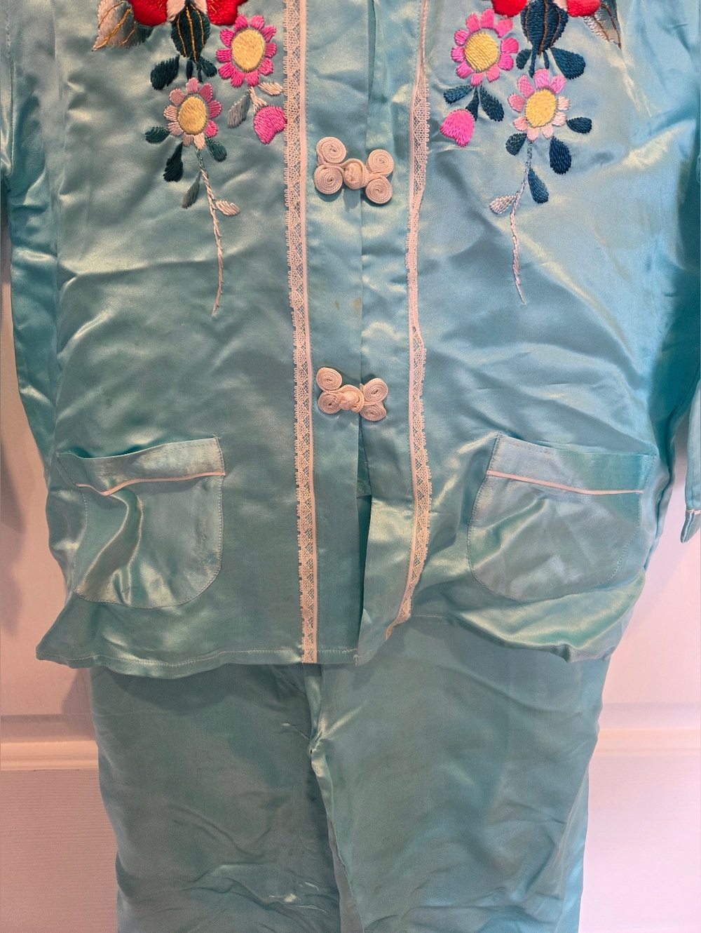 Vtg Oriental Silky Child's Embroidered PJ Ser Size Medium - Picture 5 of 16